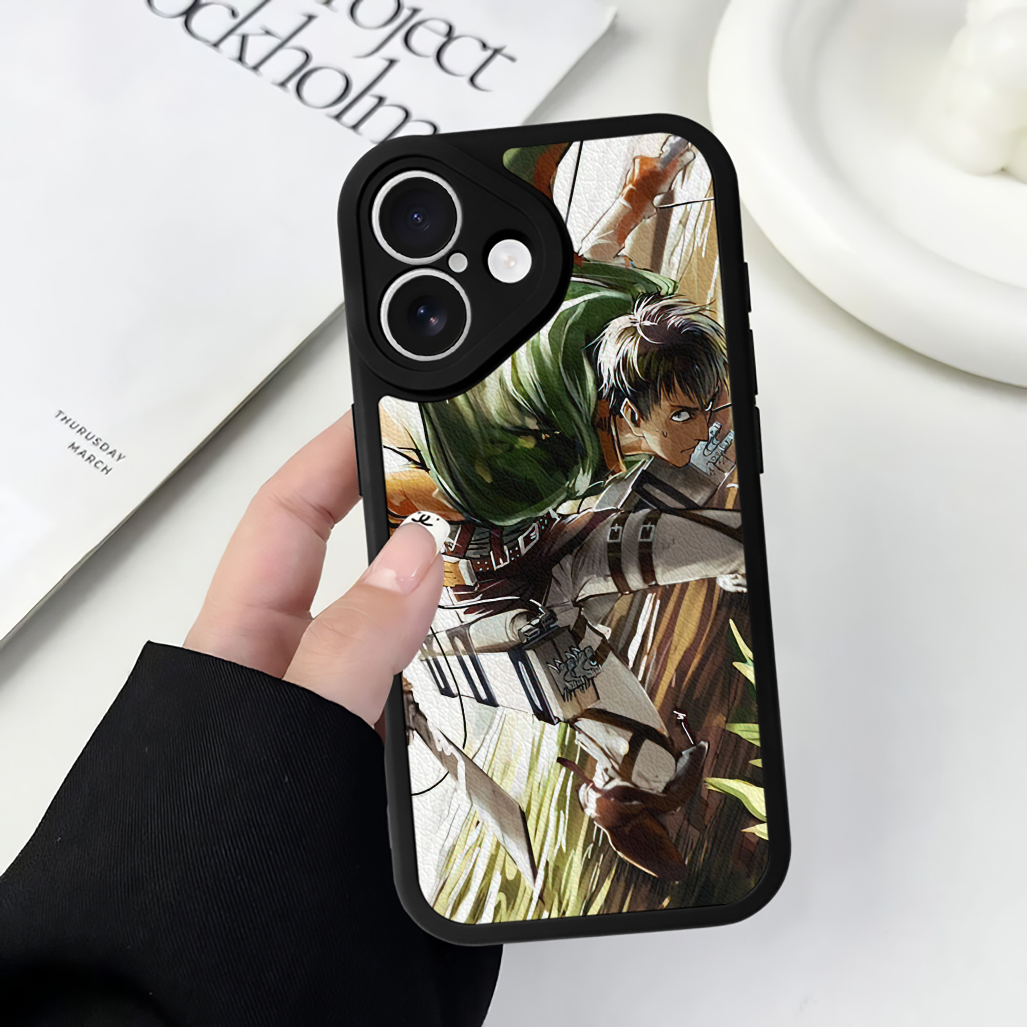 （画像用） 進撃の巨人 Attack on Titan 【iPhone 16シリーズ対応】シリコンスマホケース（レザー調） 材質：シリコン